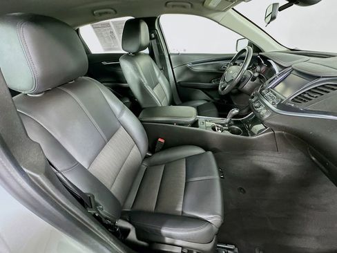 Used 2019 Chevrolet Impala LT image 35