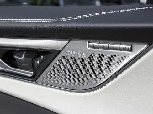 New 2025 Jaguar F-PACE R-Dynamic S AWD/4WD image 25