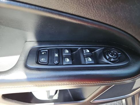 Used 2020 Jeep Compass Latitude w/ Popular Equipment Group FWD image 28