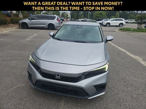 Used 2022 Honda Civic LX image 4