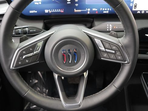 Used 2025 Buick Enclave Preferred AWD/4WD image 23