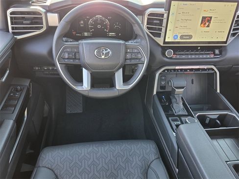 Used 2025 Toyota Tundra Limited image 7