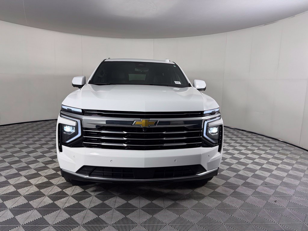 Used 2025 Chevrolet Tahoe LT AWD/4WD image 2