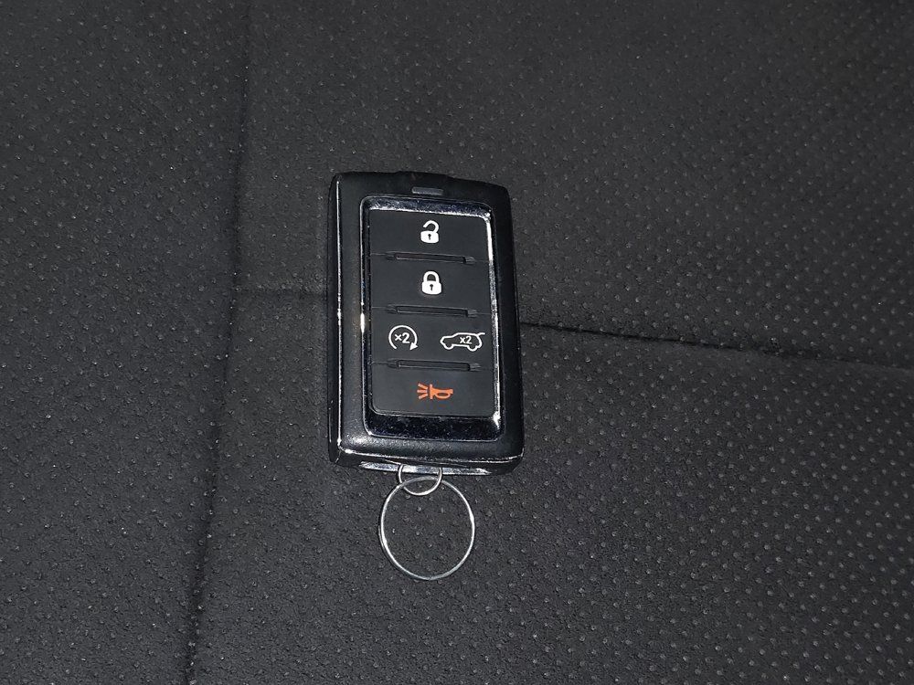 Used 2023 Jeep Grand Cherokee L Laredo AWD/4WD image 32