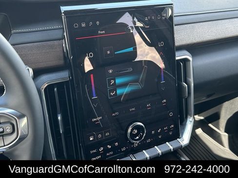 New 2026 GMC Acadia Denali Ultimate w/ LPO, Floor Liner Package AWD/4WD image 17