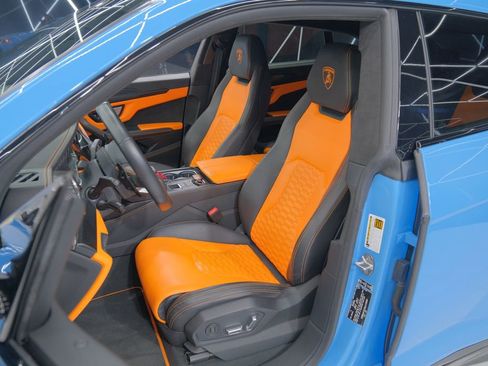 Used 2022 Lamborghini Urus image 22