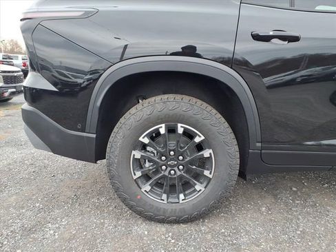 New 2026 Chevrolet Traverse Z71 w/ Enhanced Driving Package image 9