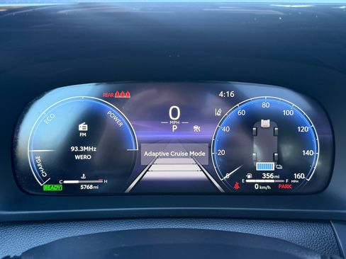 Used 2023 Toyota Crown XLE image 22