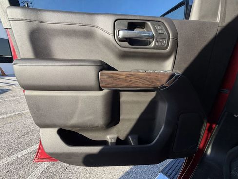 Used 2019 GMC Sierra 1500 SLT RWD image 21