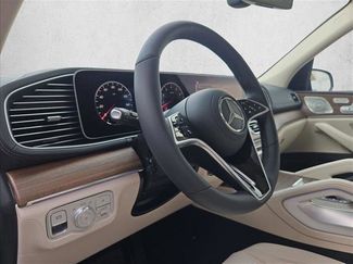 New 2026 Mercedes-Benz GLE 580 4MATIC video 3