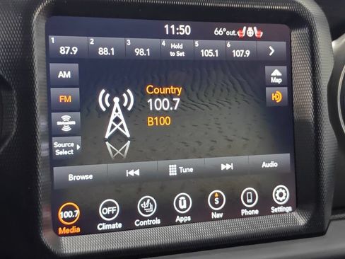 Used 2023 Jeep Gladiator Sport AWD/4WD image 36