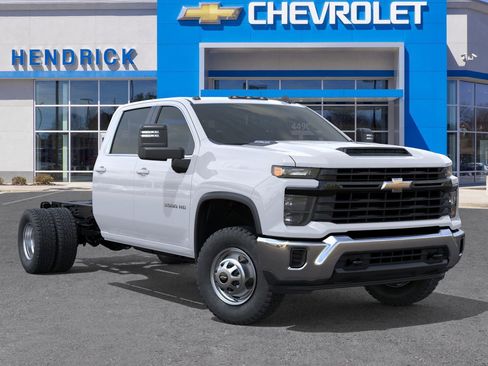 New 2025 Chevrolet Silverado 3500 W/T w/ WT Convenience Package AWD/4WD image 9