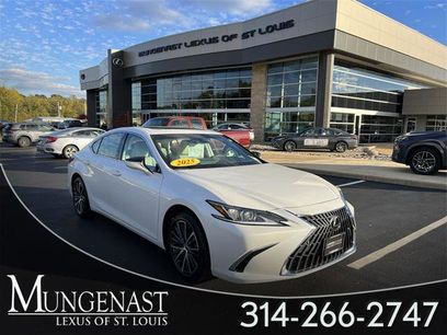 Certified 2025 Lexus ES 350 w/ Premium Package