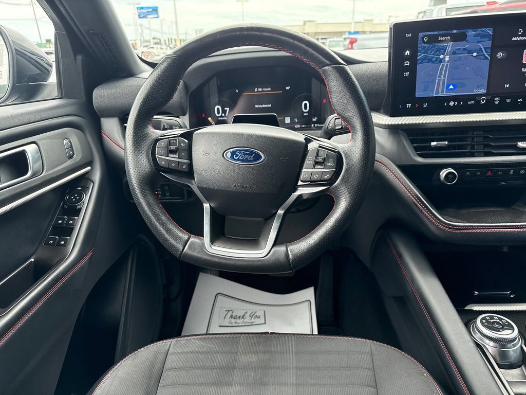 Used 2025 Ford Explorer ST-Line w/ ST-Line Street Pack AWD/4WD image 24