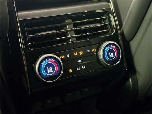 Used 2025 Land Rover Range Rover Sport Dynamic SE image 27