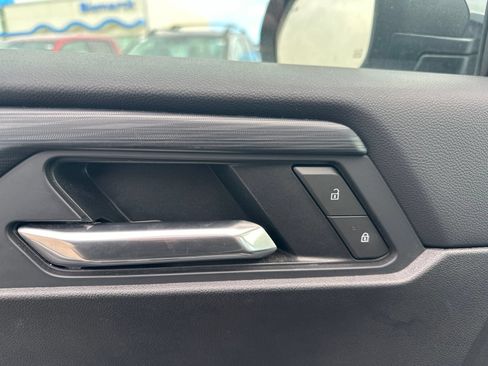 Used 2025 GMC Acadia Elevation AWD/4WD image 18