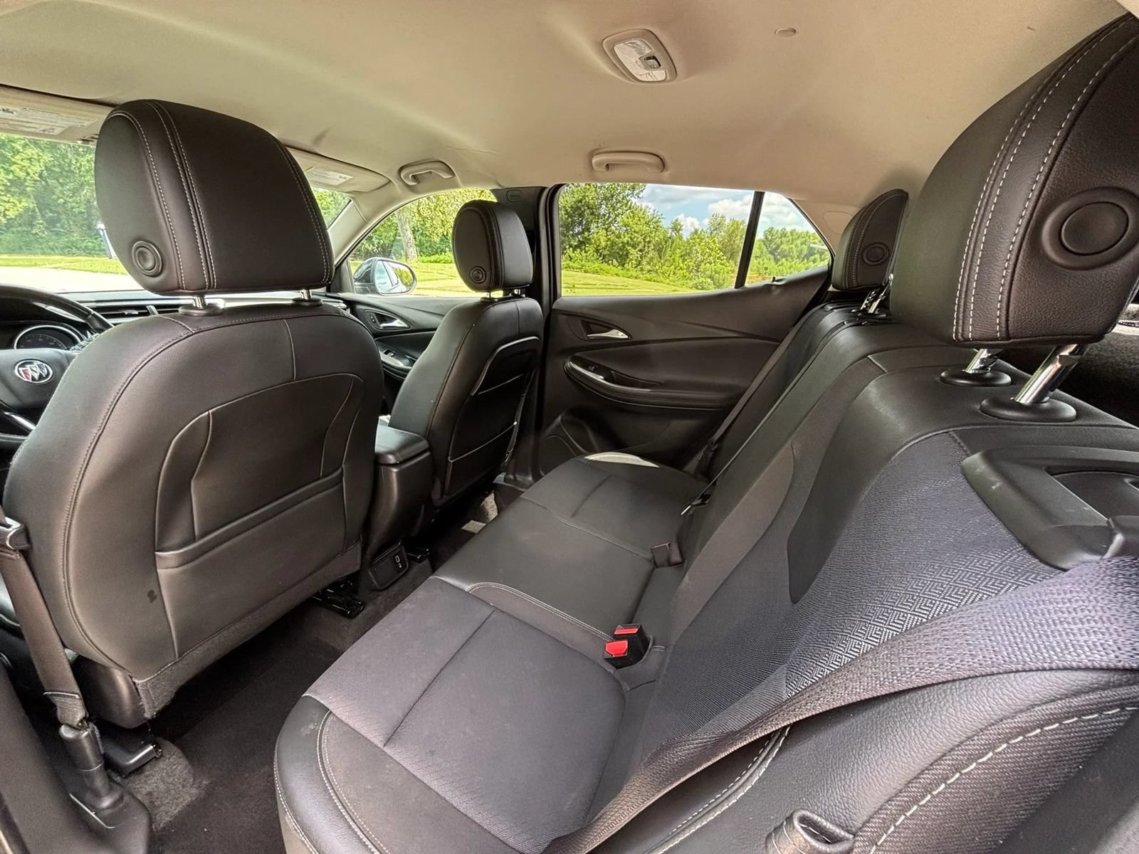 Used 2023 Buick Encore GX Preferred w/ Cold Weather Comfort Package FWD image 17