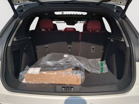 New 2026 Lincoln Corsair Reserve w/ Jet Appearance Package FWD image 23