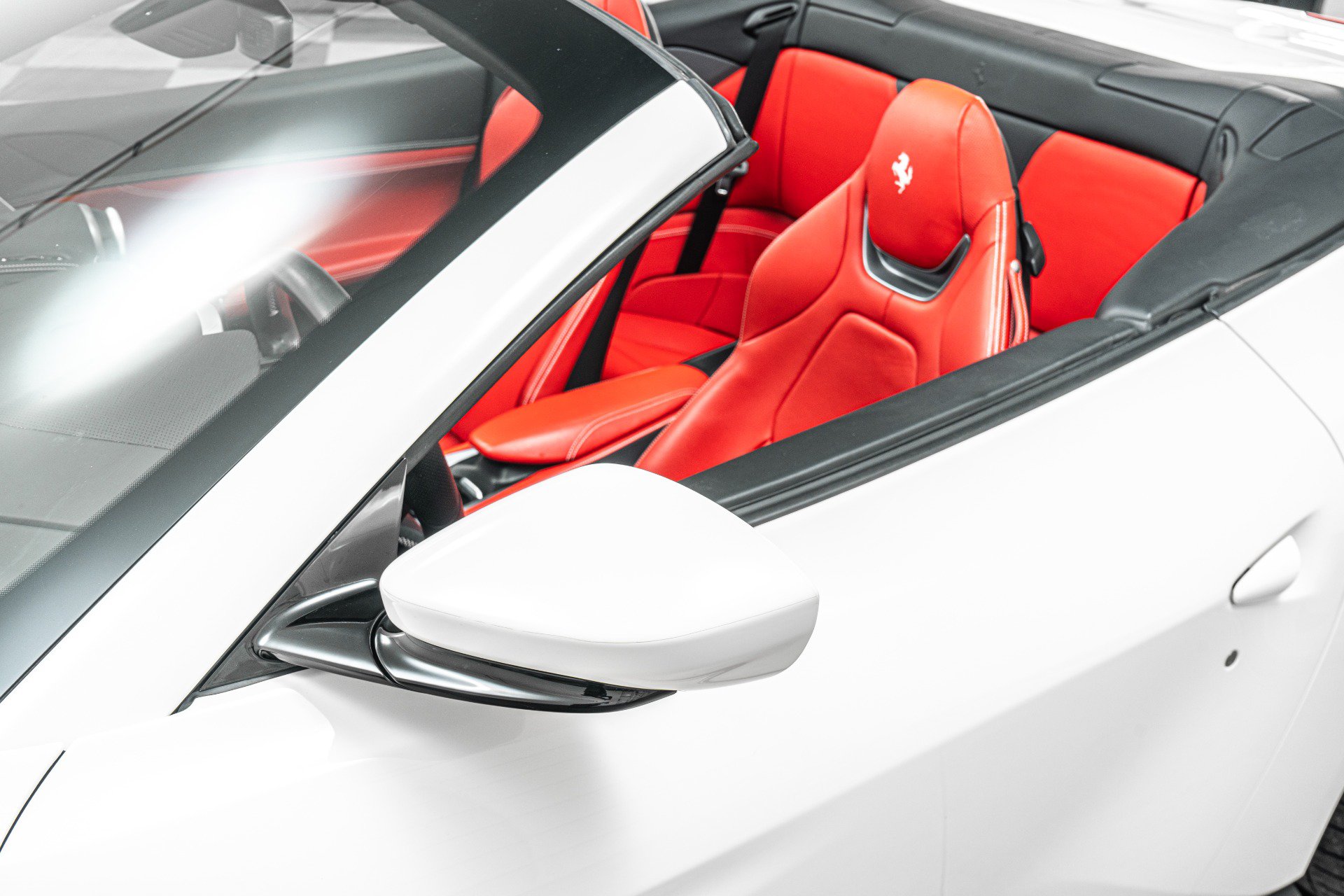 Used 2019 Ferrari Portofino RWD image 36