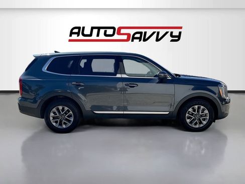 Used 2023 Kia Telluride LX image 8