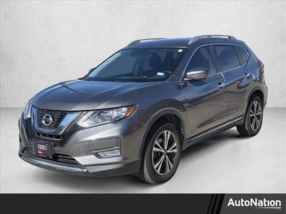 Used 2017 Nissan Rogue SL