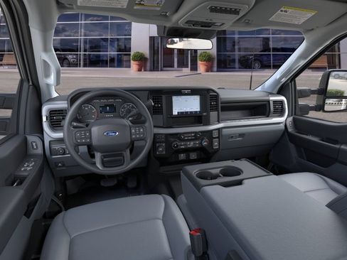 New 2026 Ford F350 XL w/ XL Chrome Package AWD/4WD image 9