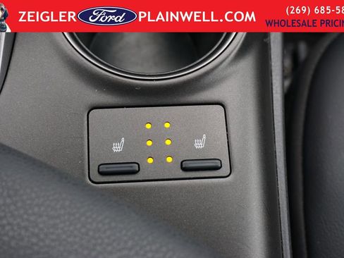 Used 2024 Toyota Camry SE image 21