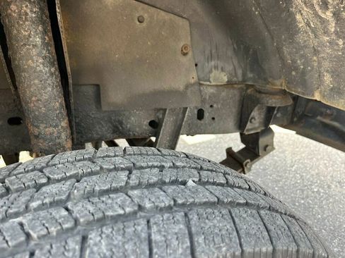 Used 1991 Ford F450 2WD Regular Cab Super Duty image 12
