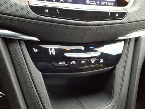 Certified 2023 Cadillac XT5 Premium Luxury image 32