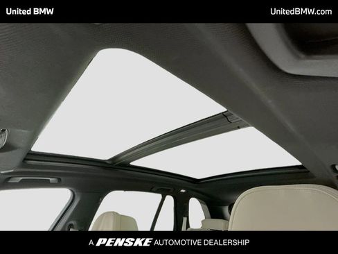 Used 2022 BMW X5 sDrive40i w/ M Sport Package RWD image 12