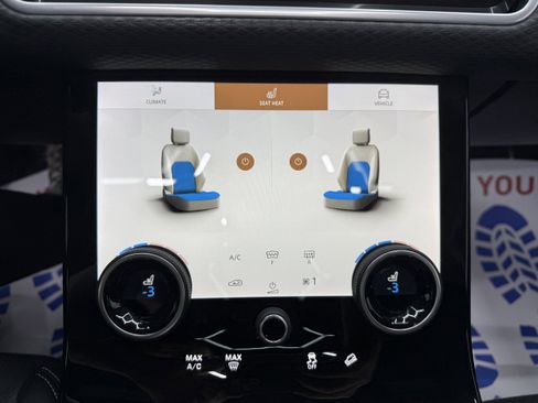 Used 2023 Land Rover Range Rover Velar R-Dynamic S image 24