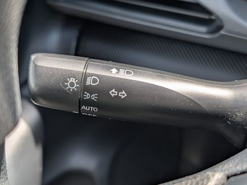 Used 2024 Subaru Crosstrek 2.0i image 28