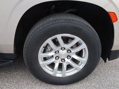 Used 2022 Chevrolet Tahoe LT image 14