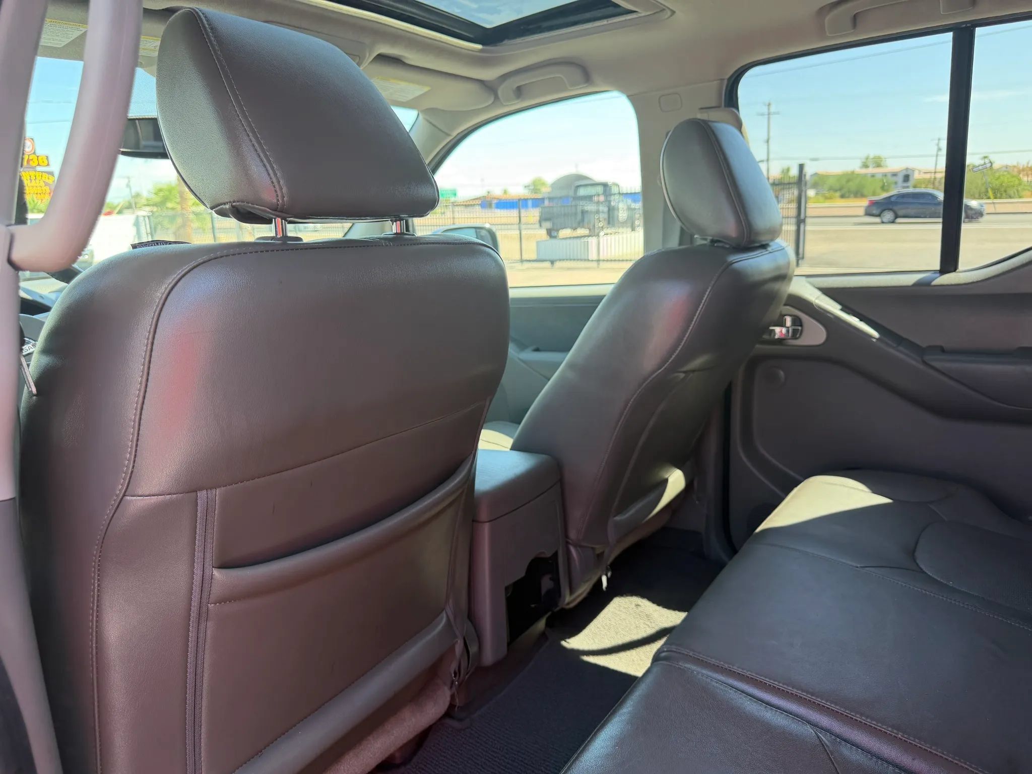 Used 2019 Nissan Frontier SL RWD image 17