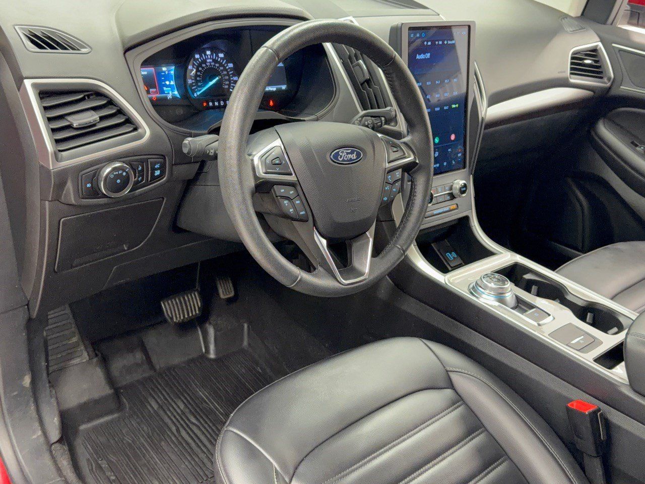 Used 2024 Ford Edge SEL w/ Convenience Package AWD/4WD image 4
