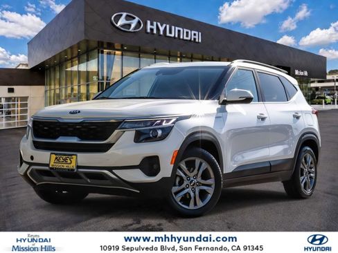 Used 2021 Kia Seltos S FWD image 1