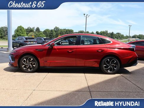 Certified 2025 Hyundai Sonata SEL FWD image 3