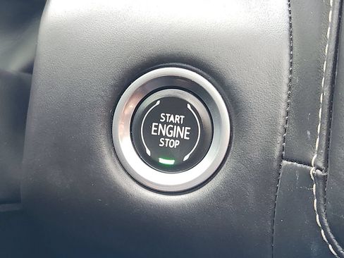 Used 2023 GMC Yukon Denali Ultimate AWD/4WD image 27