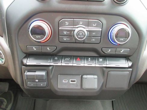 Certified 2021 Chevrolet Silverado 1500 LT w/ Bed Protection Package image 30