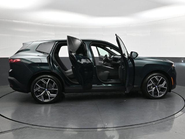 New 2027 BMW X5 xDrive40i w/ Climate Package AWD/4WD image 40