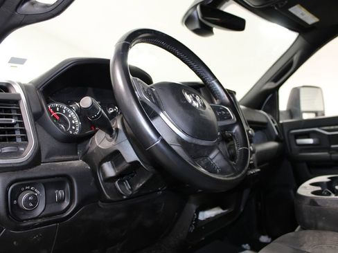 Used 2024 RAM 2500 Big Horn image 19