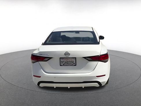 Used 2025 Nissan Sentra SV image 12