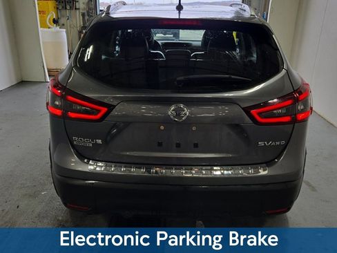 Used 2022 Nissan Rogue Sport SV w/ Technology Package AWD/4WD image 4