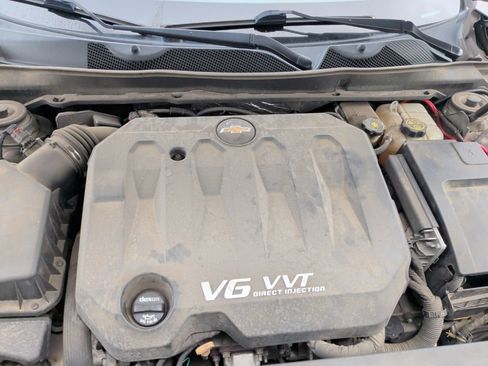 Used 2017 Chevrolet Impala LT FWD image 12