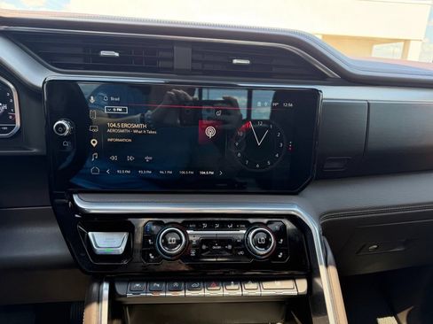 Used 2023 GMC Sierra 1500 Denali w/ Denali Carbonpro Edition AWD/4WD image 33