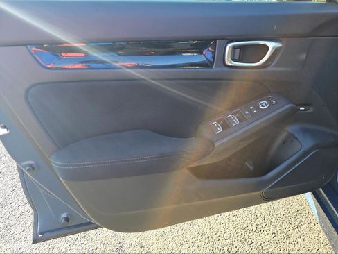 Used 2025 Honda Civic Sport image 15