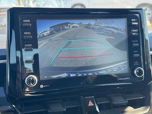 Used 2022 Toyota Corolla LE image 19