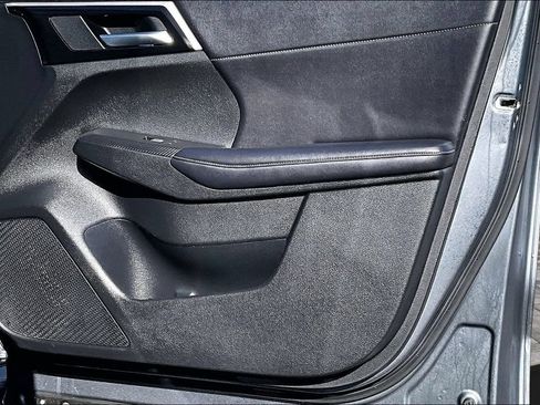 Used 2024 Mitsubishi Outlander SE AWD/4WD image 23