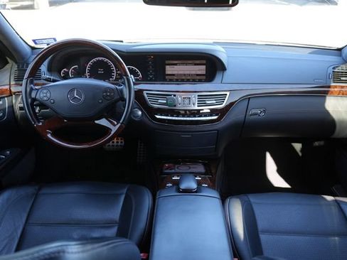 Used 2013 Mercedes-Benz S 63 AMG image 18