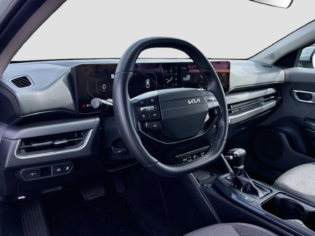 Used 2025 Kia K4 EX FWD image 11